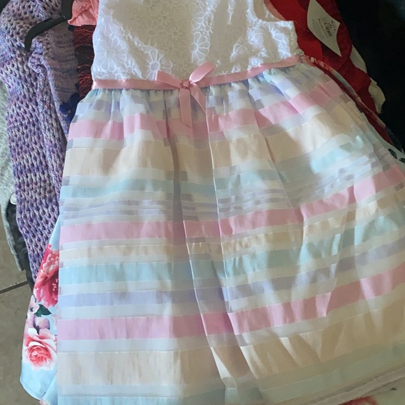 Ropa - Picture 4 of 6